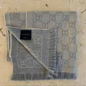 Gucci Women’s GG Jacquard Knitted Scarf